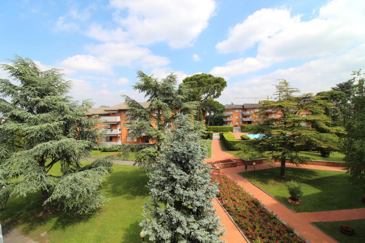 Appartamento Onda Blu Peschiera del Garda Exterior foto